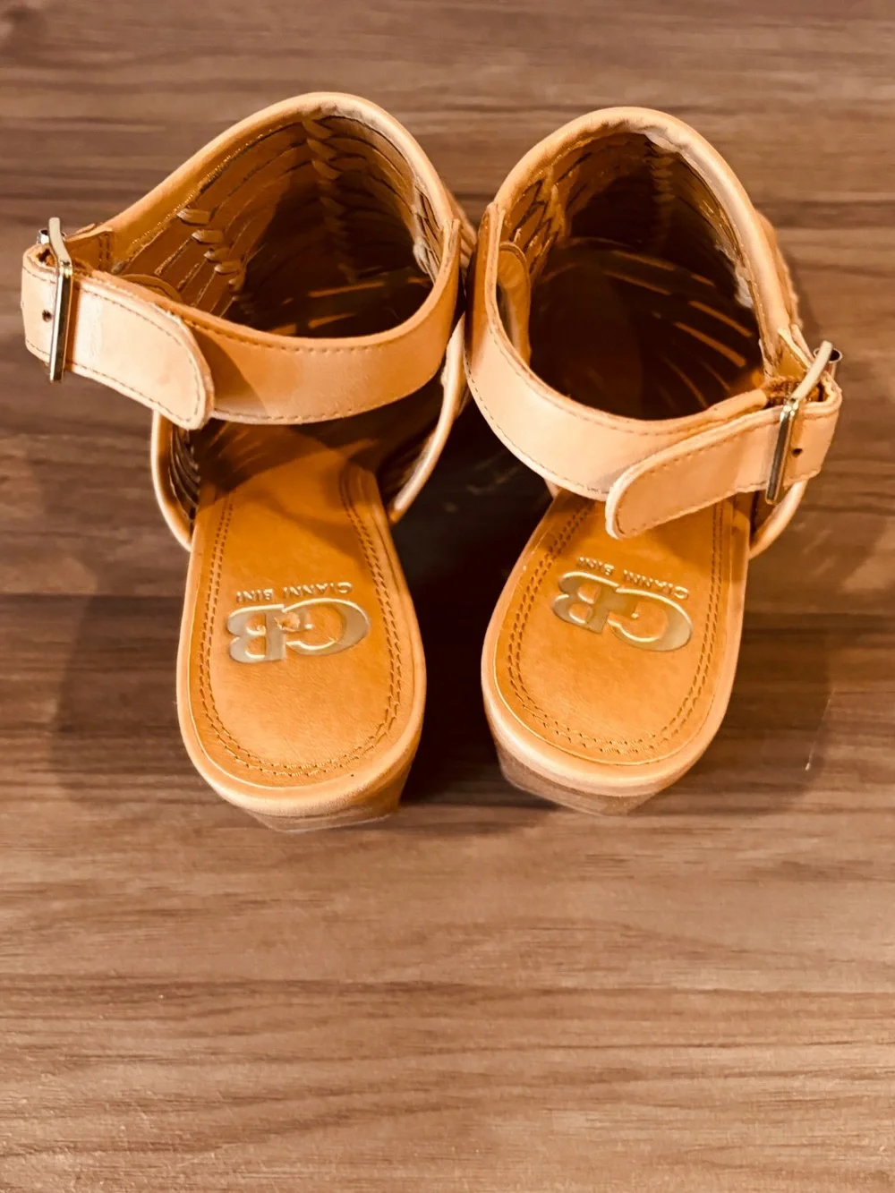 Gianni Bini Nude/Tan Strappy Stacked Block Heel Sandals 7.5 M Leather Festival